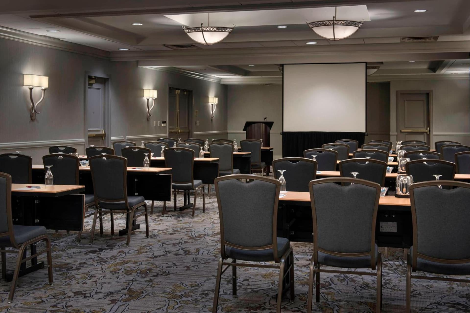 Marriott Park Ridge gallery photo in Park Ridge, NJ — image 19