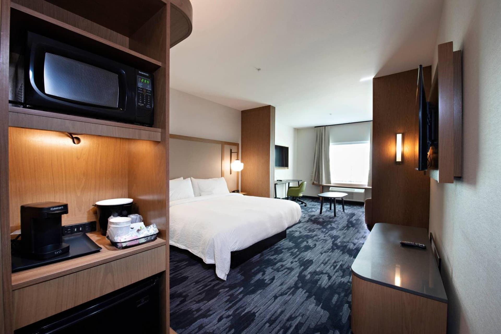 Fairfield Inn & Suites by Marriott Dayton North gallery photo in Murlin Heights, OH — image 5