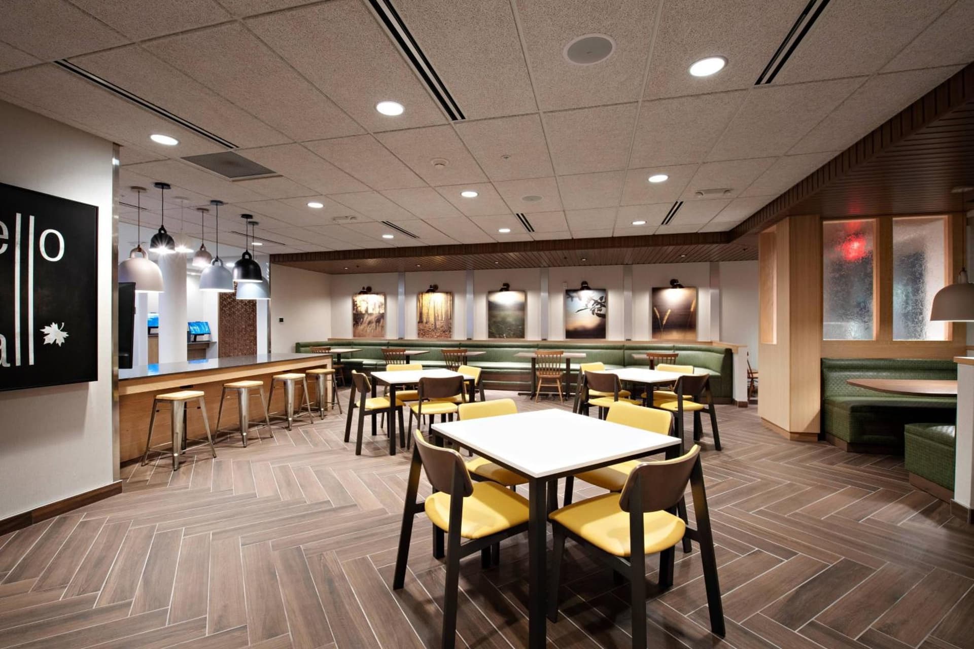 Fairfield Inn & Suites by Marriott Dayton North gallery photo in Murlin Heights, OH — image 17