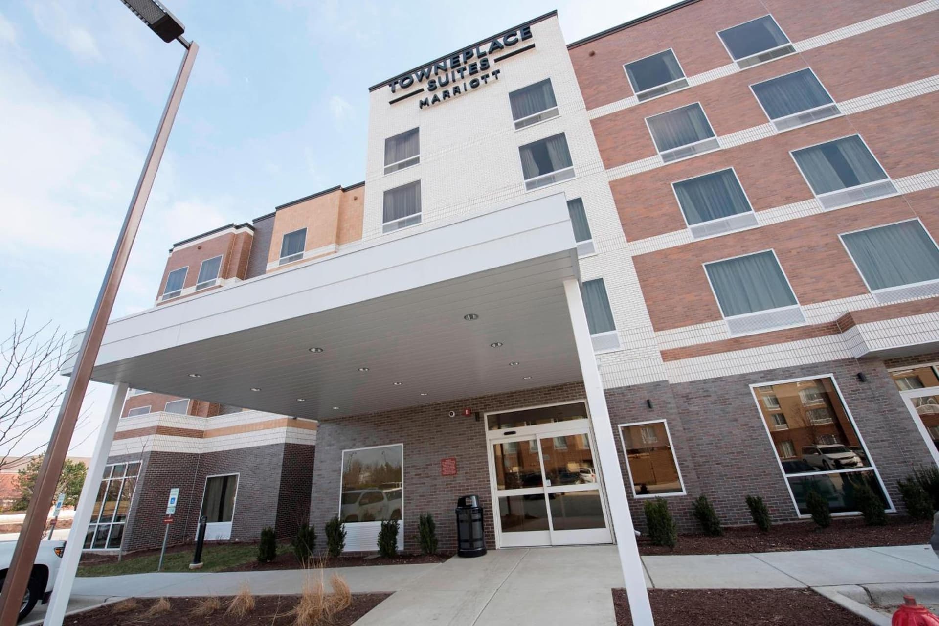 TownePlace Suites by Marriott Chicago Schaumburg property views in Schaumburg, IL — gallery photo 3