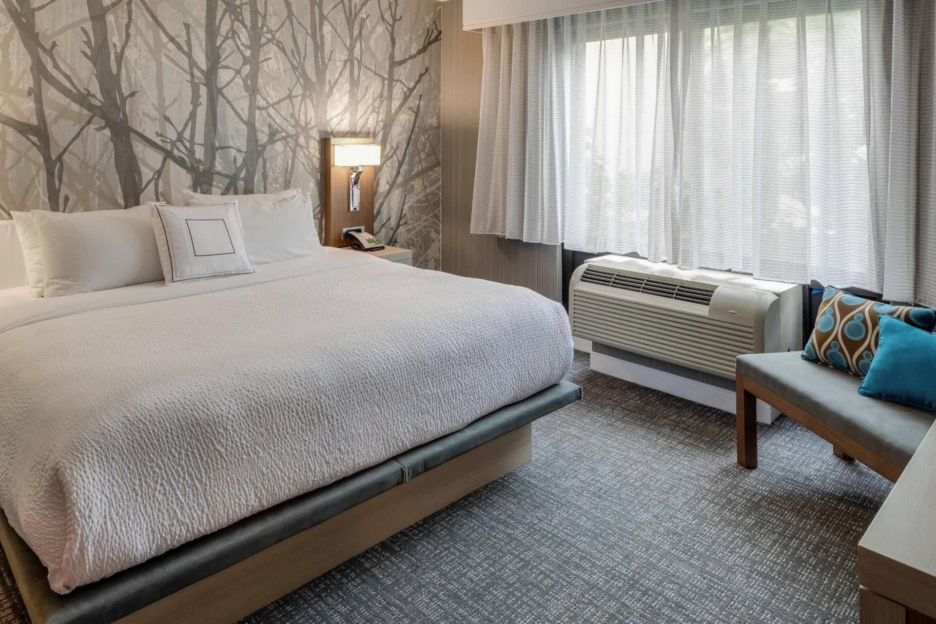 Courtyard by Marriott Portsmouth gallery photo in Portsmouth, NH — image 12
