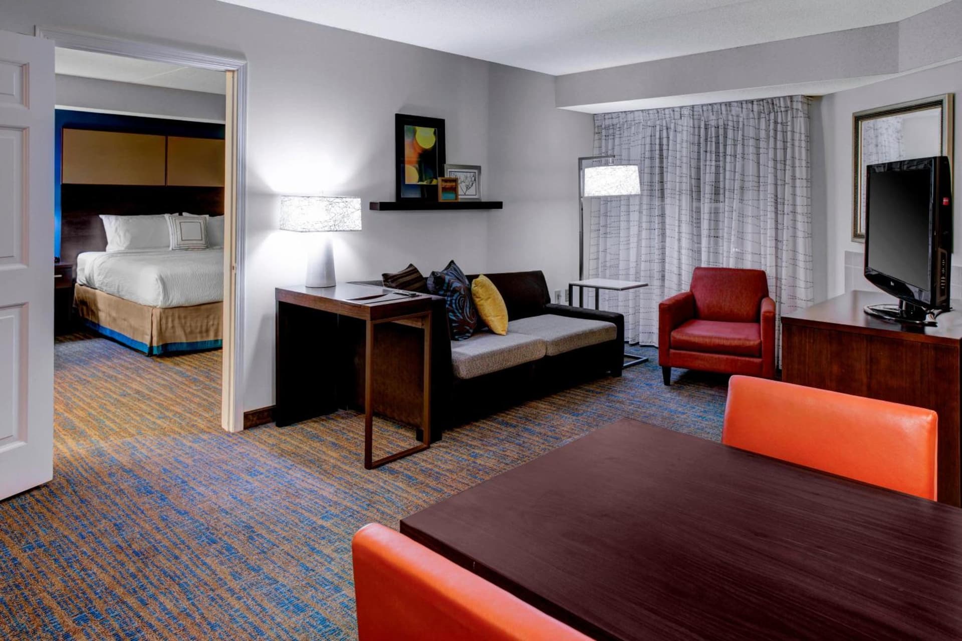 Residence Inn by Marriott Cleveland Beachwood interior in Beachwood, OH — gallery photo 2