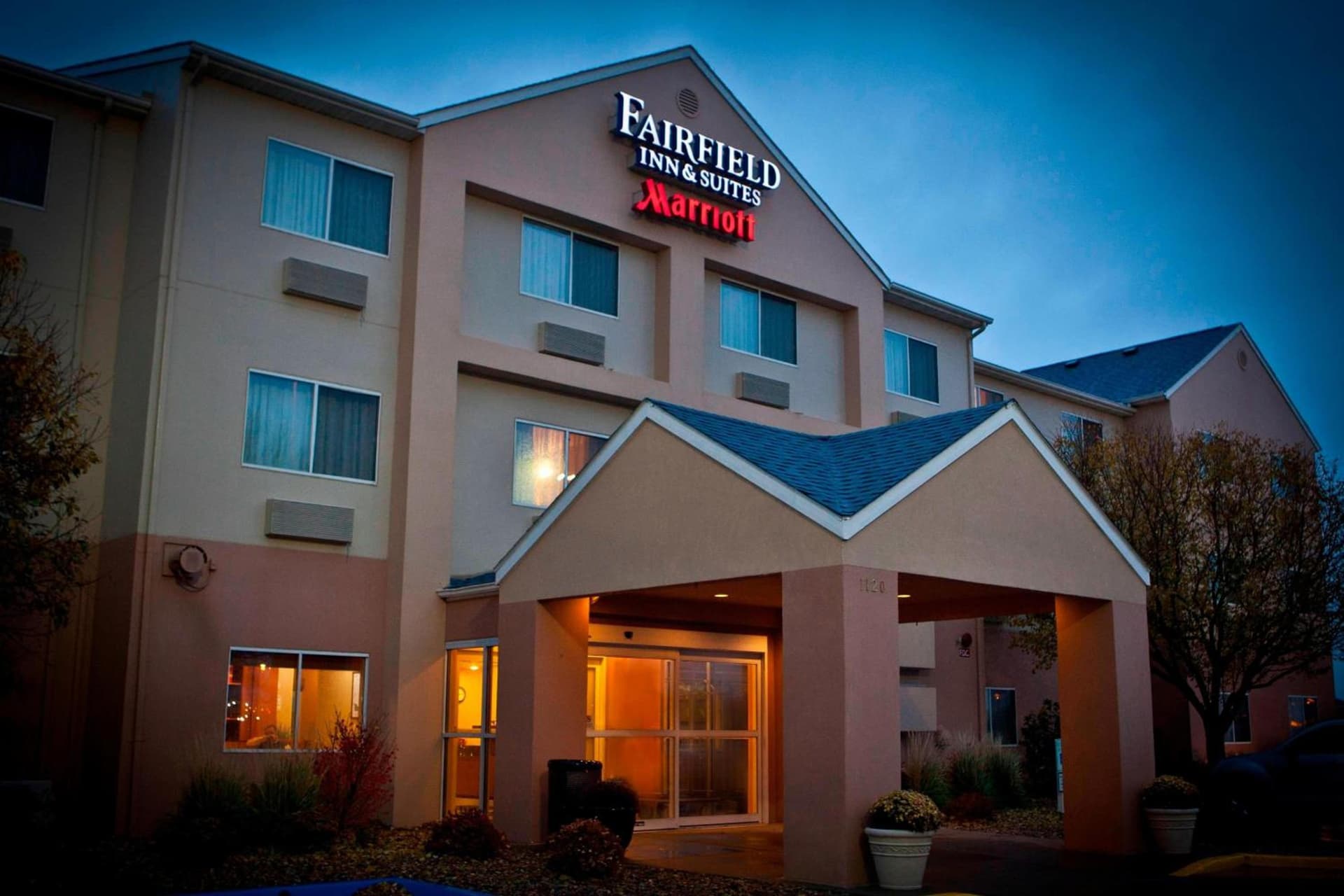 Fairfield Inn & Suites Bismarck North featured exterior or lobby in Bismarck, ND — similar hotel