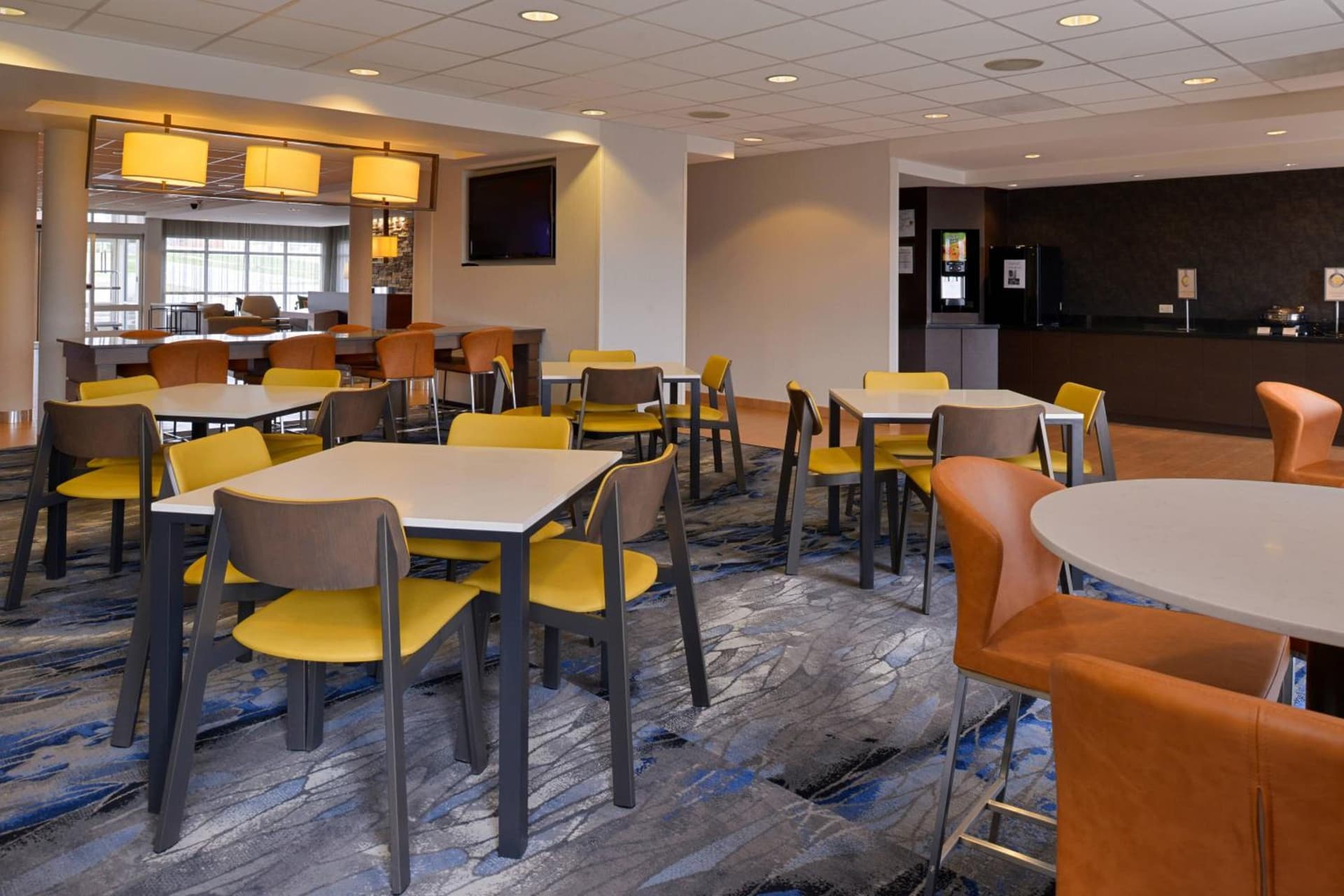 Fairfield Inn & Suites by Marriott Cedar Rapids property views in Cedar Rapids, IA — gallery photo 3