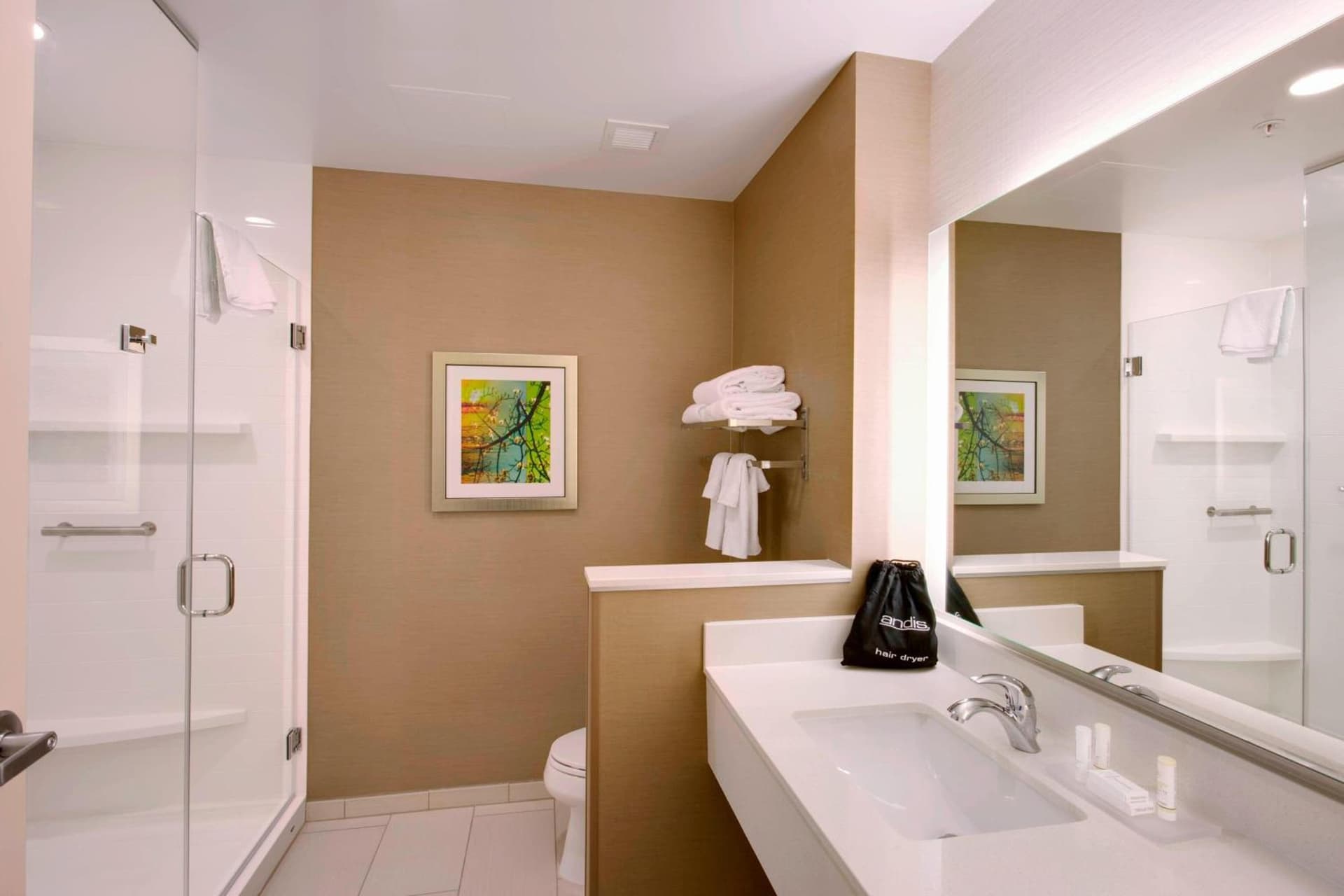 Fairfield Inn & Suites by Marriott Phoenix Tempe/Airport property views in Tempe, AZ — gallery photo 3