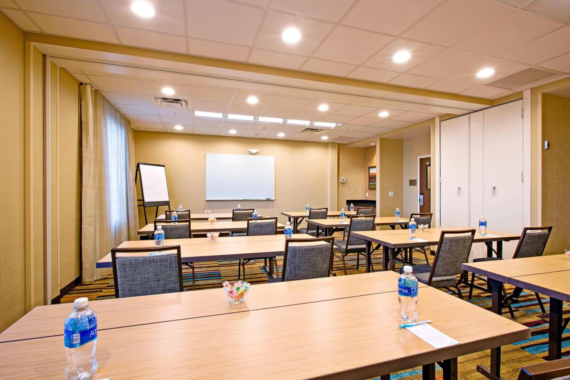Fairfield Inn & Suites by Marriott Phoenix Tempe/Airport gallery photo in Tempe, AZ — image 19