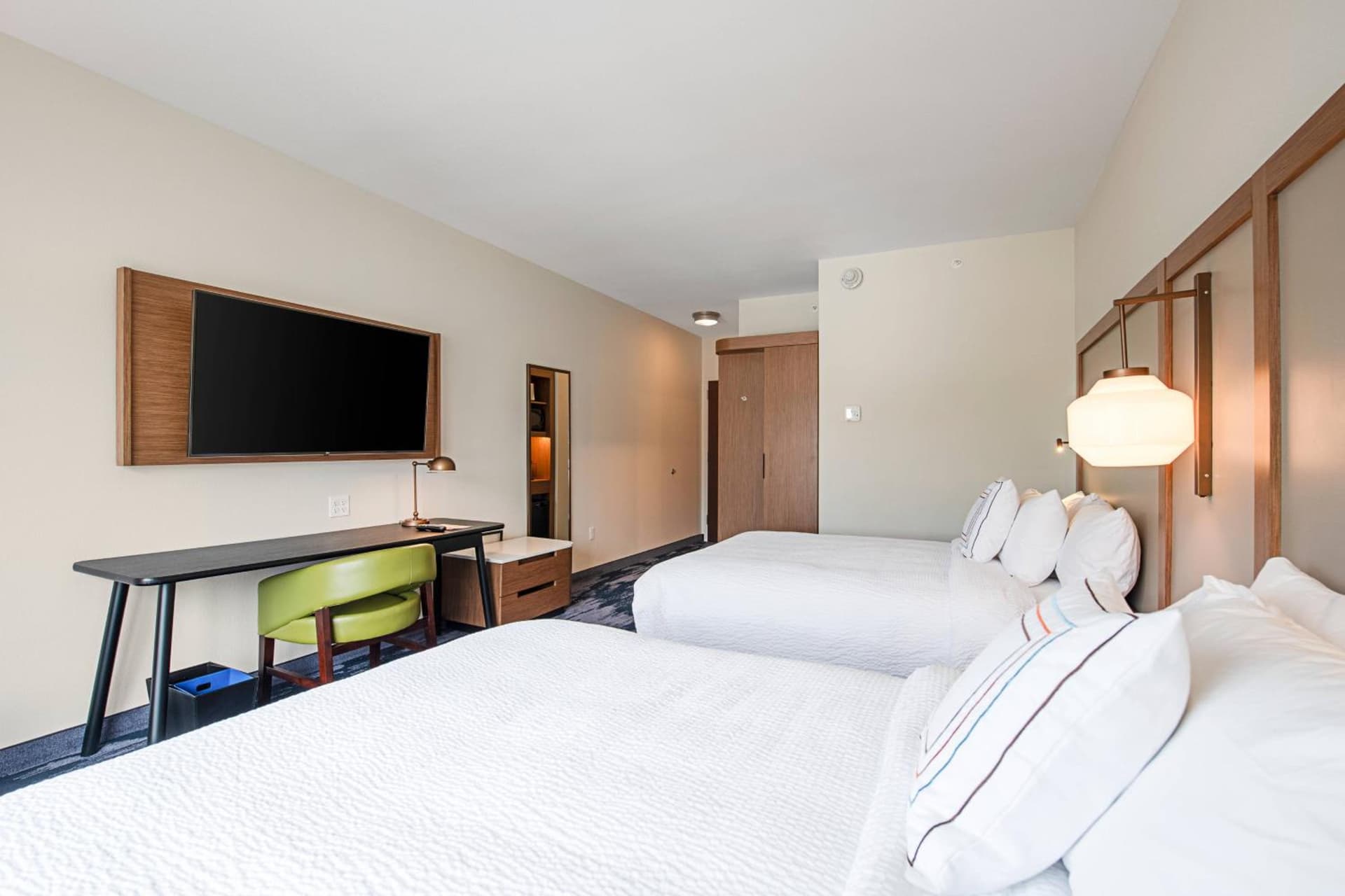 Fairfield Inn & Suites By Marriott Duluth Waterfront gallery photo in Duluth, MN — image 15