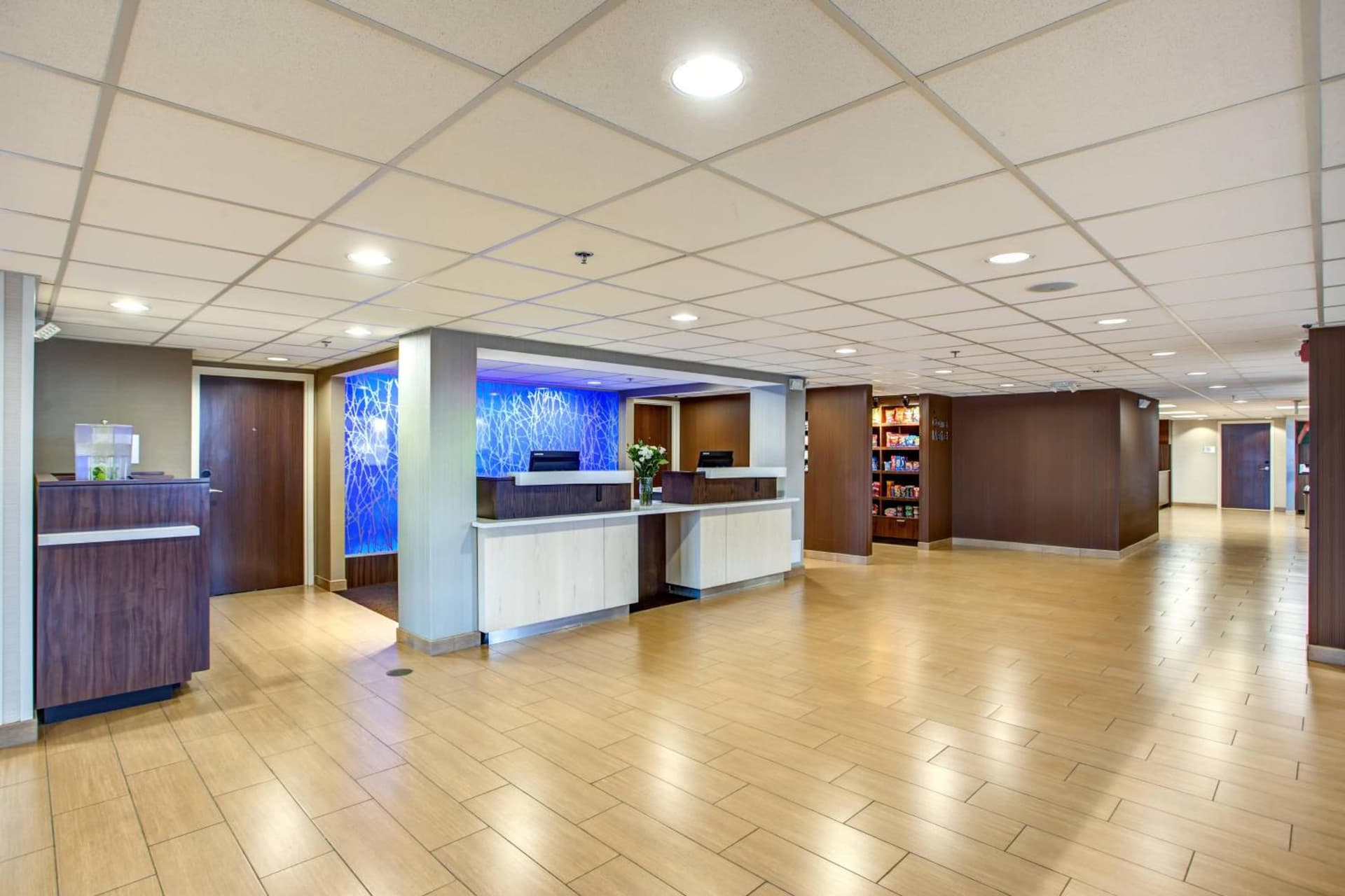 Fairfield Inn & Suites by Marriott Springfield Holyoke interior in Holyoke, MA — gallery photo 2