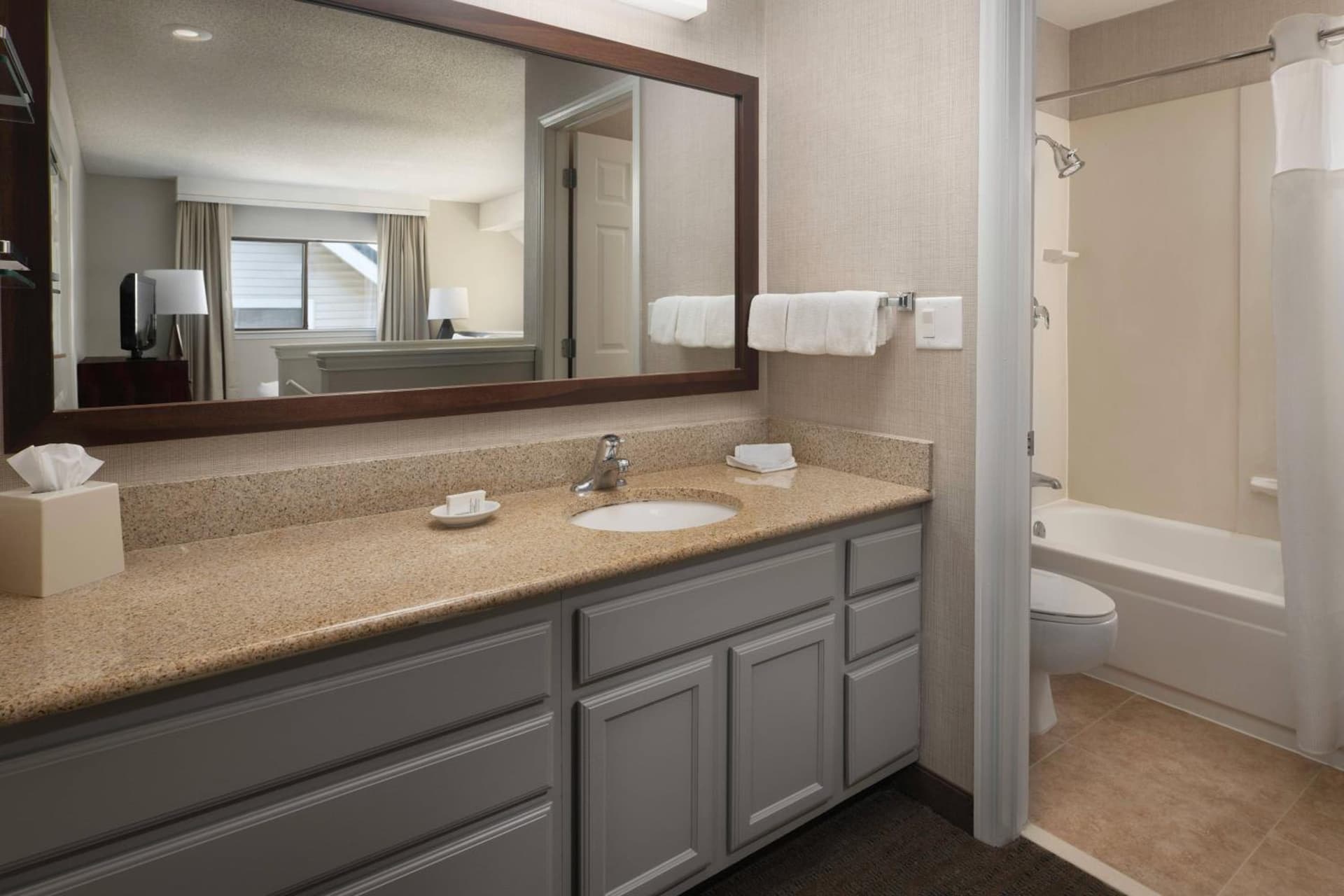 Residence Inn by Marriott Seattle/Bellevue gallery photo in Bellevue, WA — image 6