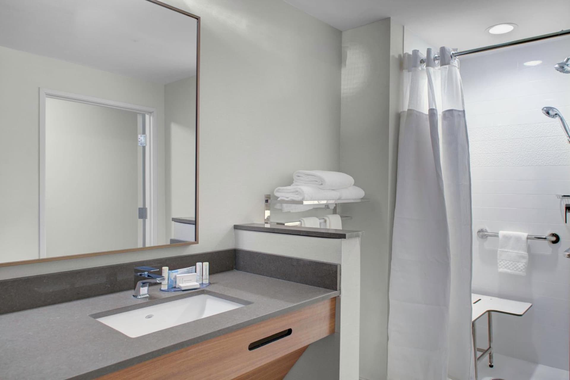 Fairfield Inn & Suites by Marriott Roanoke Salem gallery photo in Salem, VA — image 5