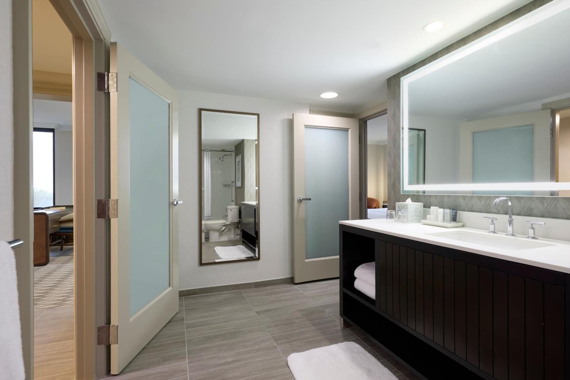JW Marriott Houston by the Galleria gallery photo in Houston, TX — image 19