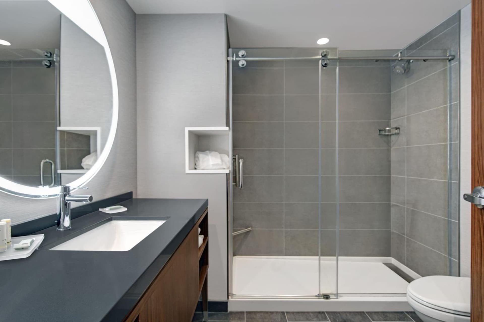 Courtyard by Marriott Hamilton gallery photo in Hamilton, NJ — image 15