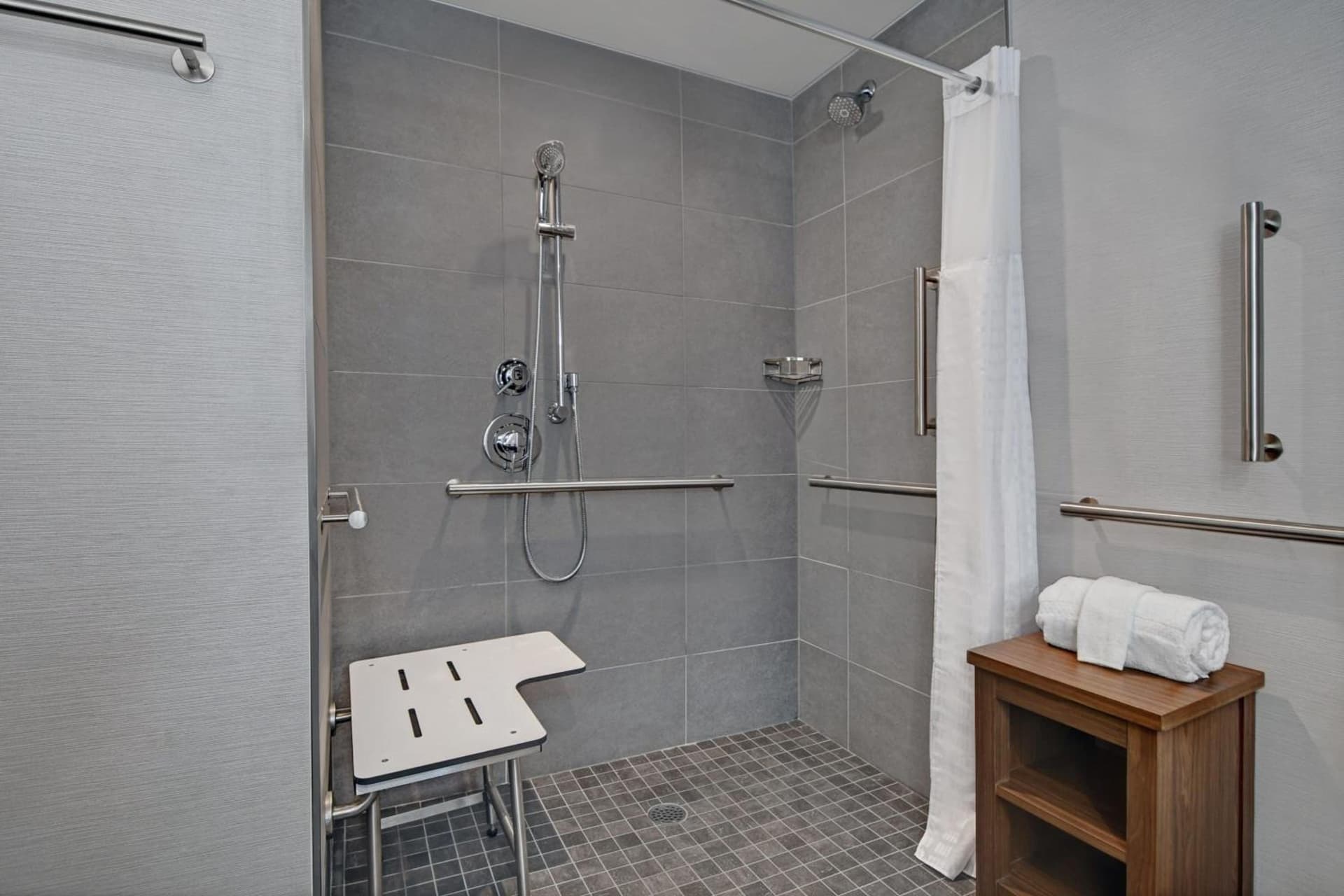 Courtyard by Marriott Hamilton gallery photo in Hamilton, NJ — image 5