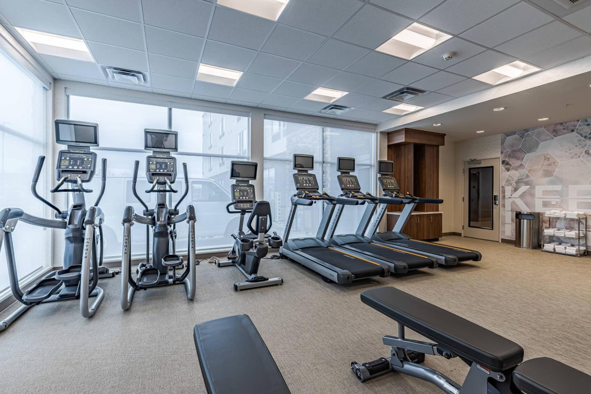 SpringHill Suites by Marriott Fort Wayne North interior in Sunnybrook Acres, IN — gallery photo 2