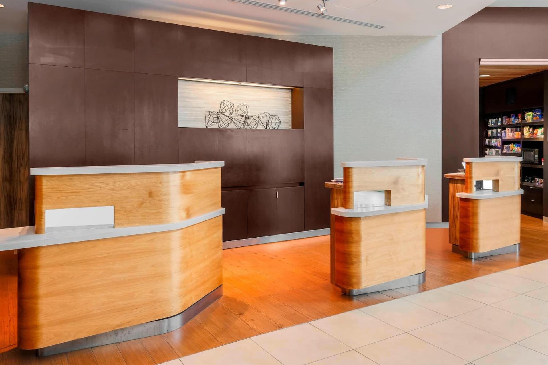 Courtyard by Marriott San Jose Campbell interior in Campbell, CA — gallery photo 2