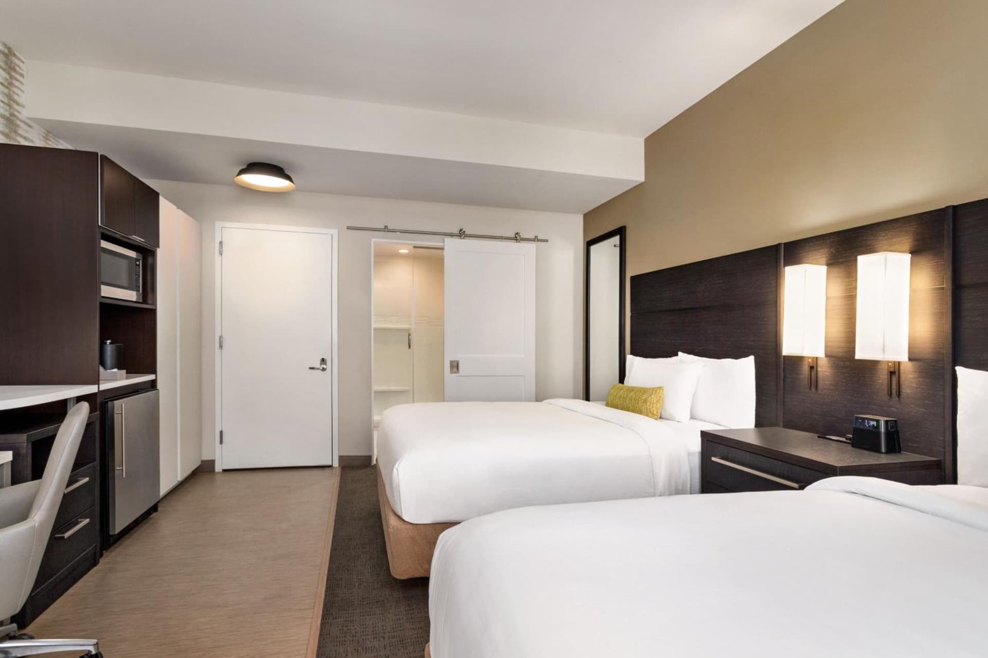 Residence Inn by Marriott New York JFK Airport gallery photo in Queens, NY — image 16