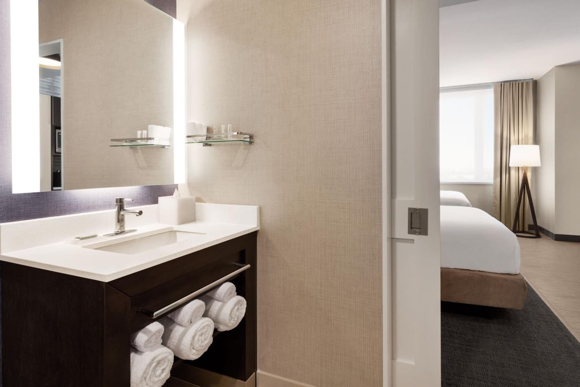 Residence Inn by Marriott New York JFK Airport gallery photo in Queens, NY — image 35