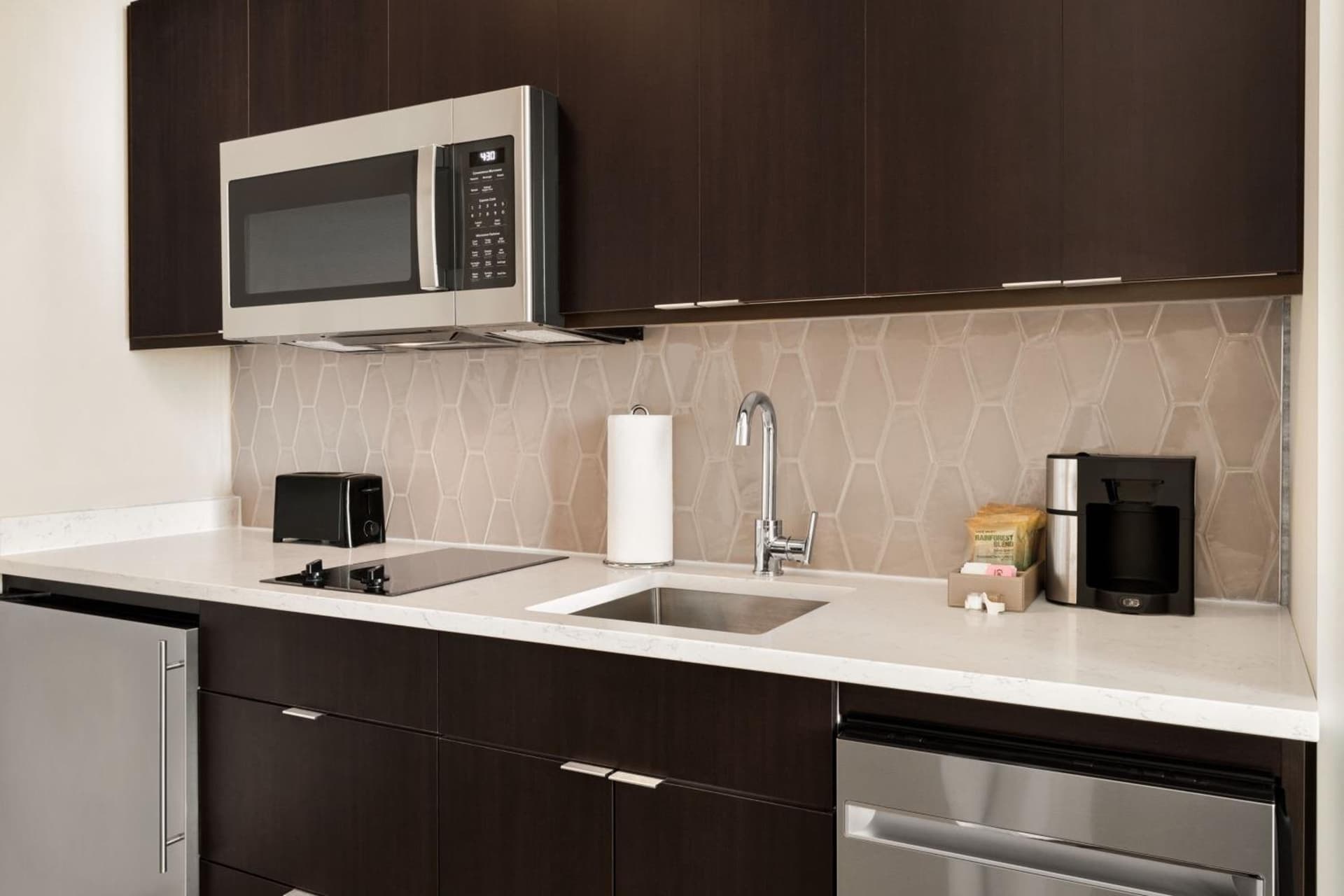 Residence Inn by Marriott New York JFK Airport gallery photo in Queens, NY — image 8