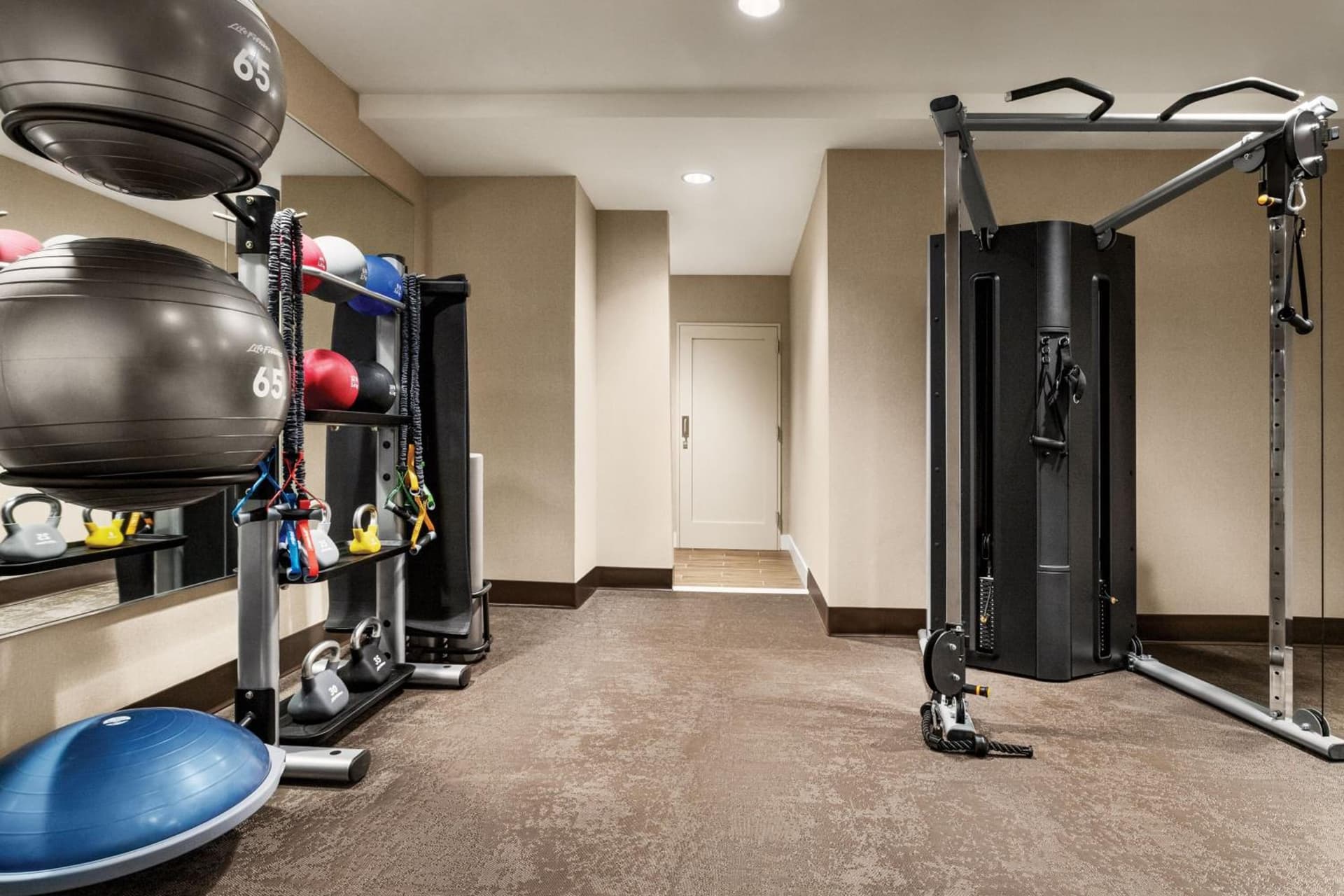 Residence Inn by Marriott New York JFK Airport gallery photo in Queens, NY — image 26