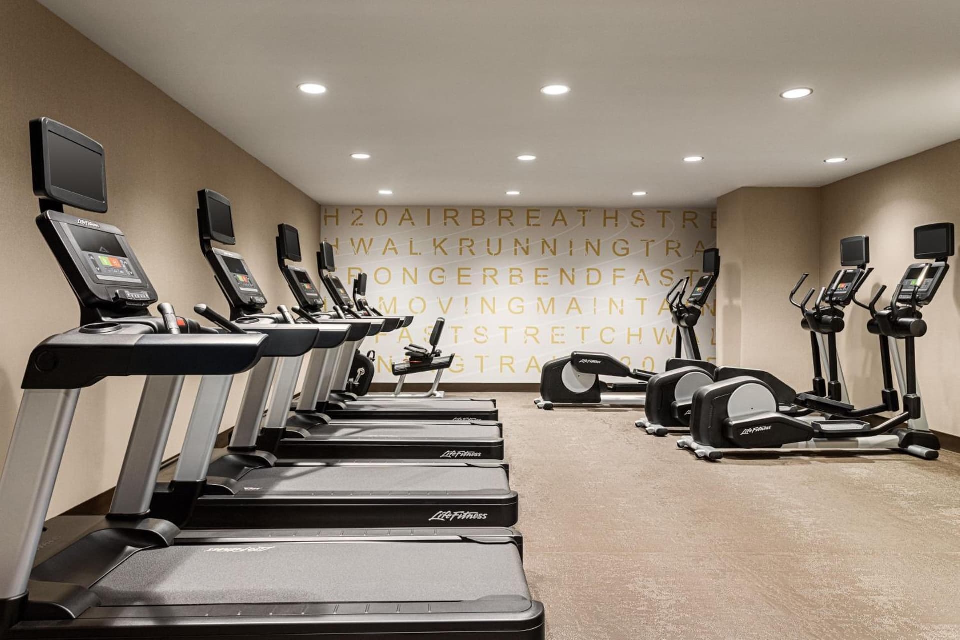 Residence Inn by Marriott New York JFK Airport gallery photo in Queens, NY — image 7