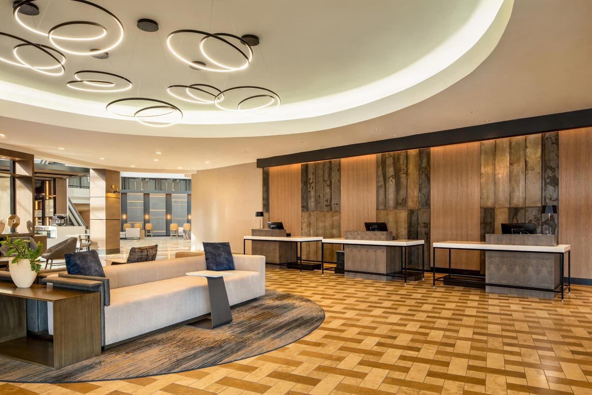 Sheraton Detroit Metro Airport interior in Romulus, MI — gallery photo 2