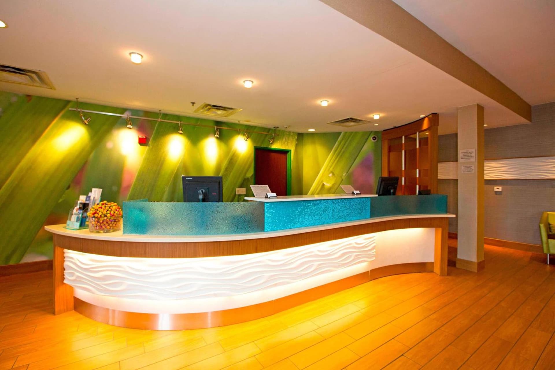 SpringHill Suites Pittsburgh Monroeville interior in Monroeville, PA — gallery photo 2
