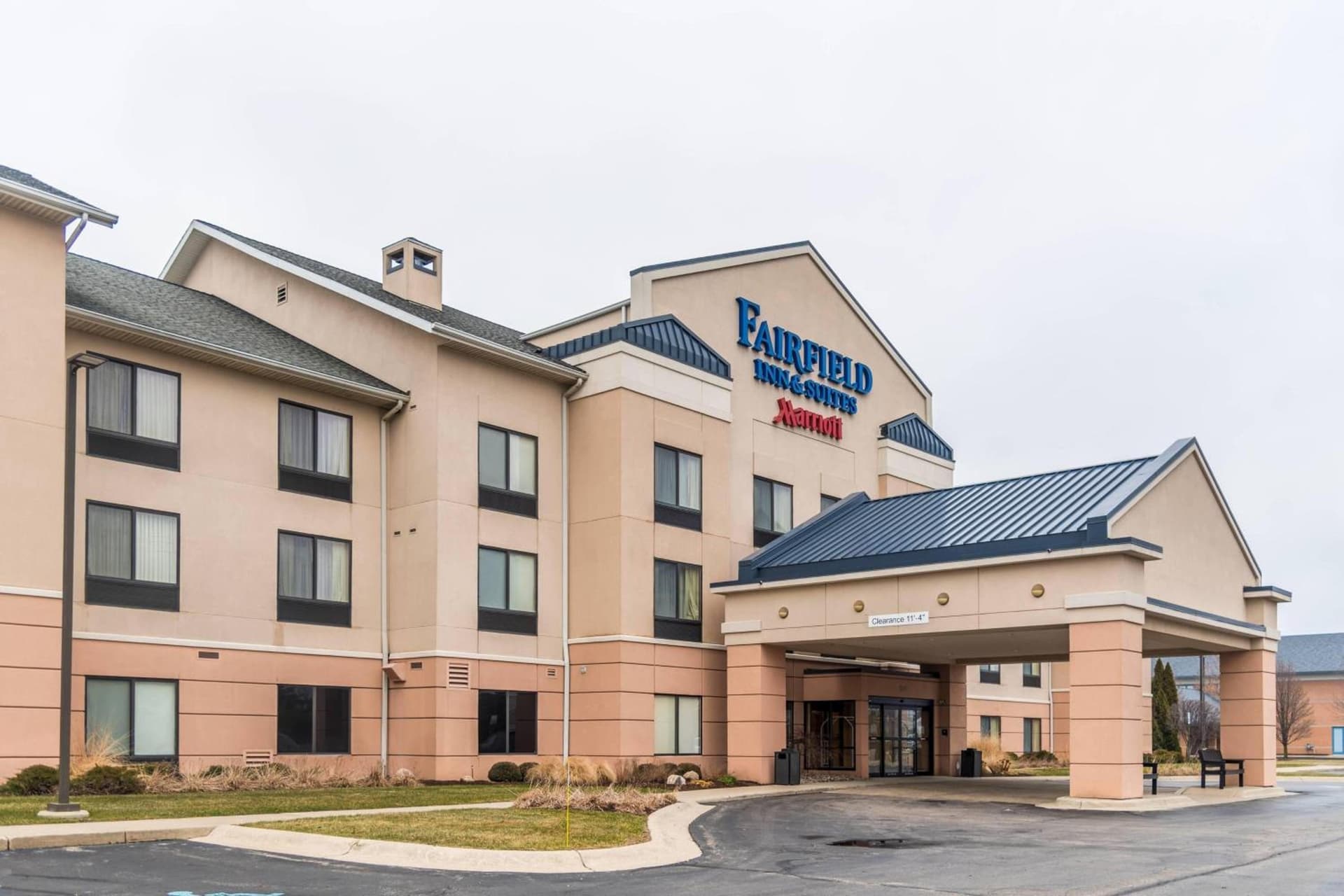 Fairfield Inn & Suites by Marriott Muskegon Norton Shores featured exterior or lobby in Norton Shores, MI — similar hotel