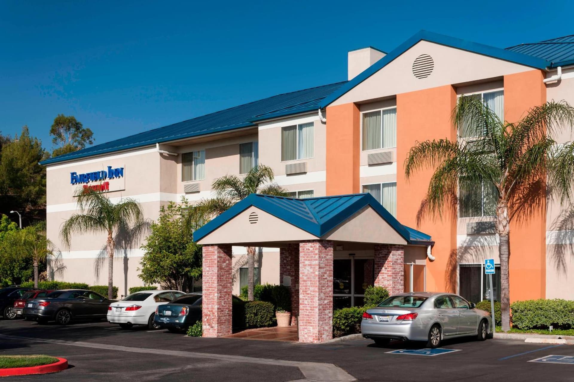 Fairfield Inn by Marriott Santa Clarita Valencia property views in Santa Clarita, CA — gallery photo 3