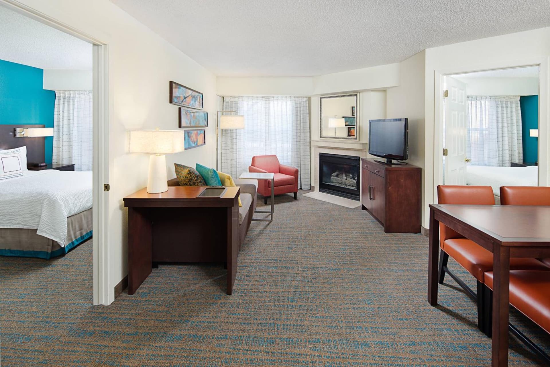 Residence Inn by Marriott Chicago O'Hare property views in Rosemont, IL — gallery photo 3