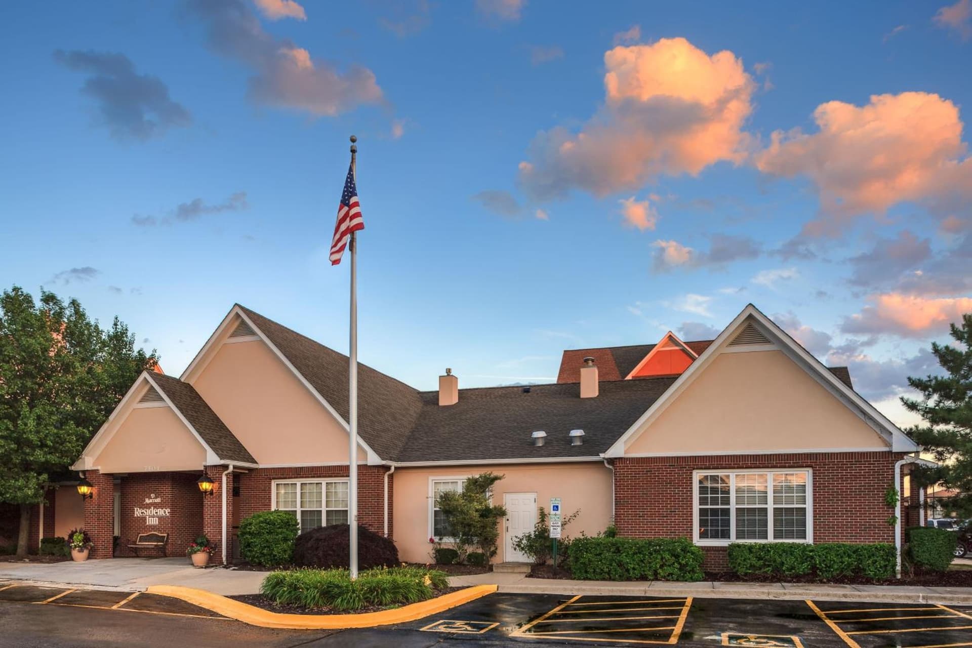 Residence Inn by Marriott Chicago O'Hare featured exterior or lobby in Rosemont, IL — similar hotel