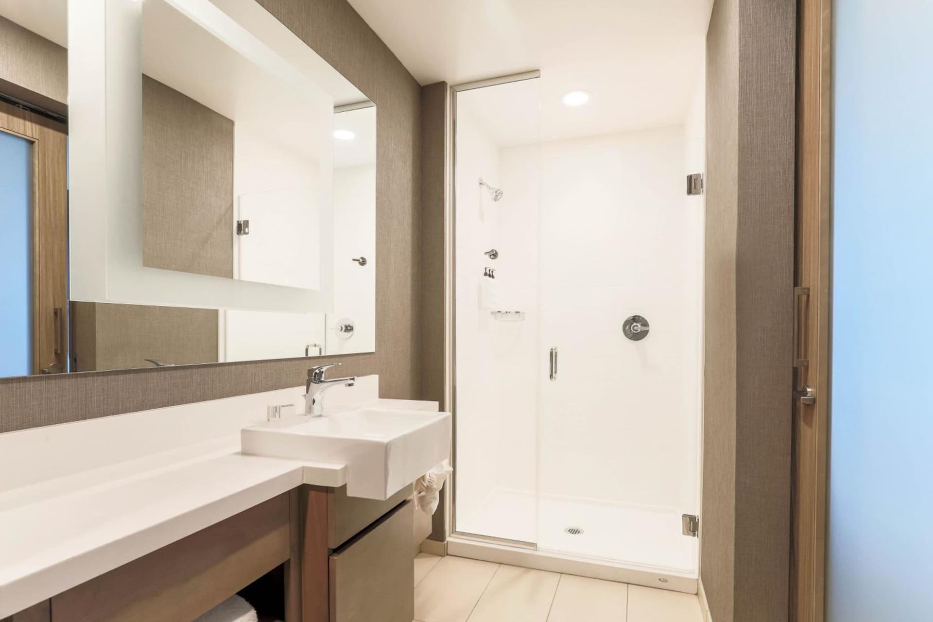 SpringHill Suites by Marriott San Jose Fremont interior in Fremont, CA — gallery photo 2