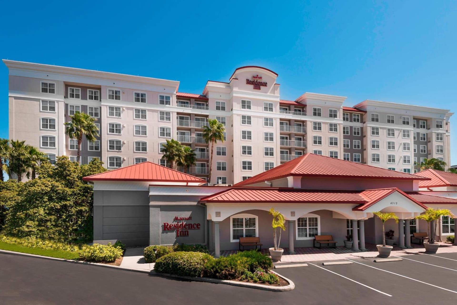 Residence Inn Tampa Westshore Airport interior in Tampa, FL — gallery photo 2