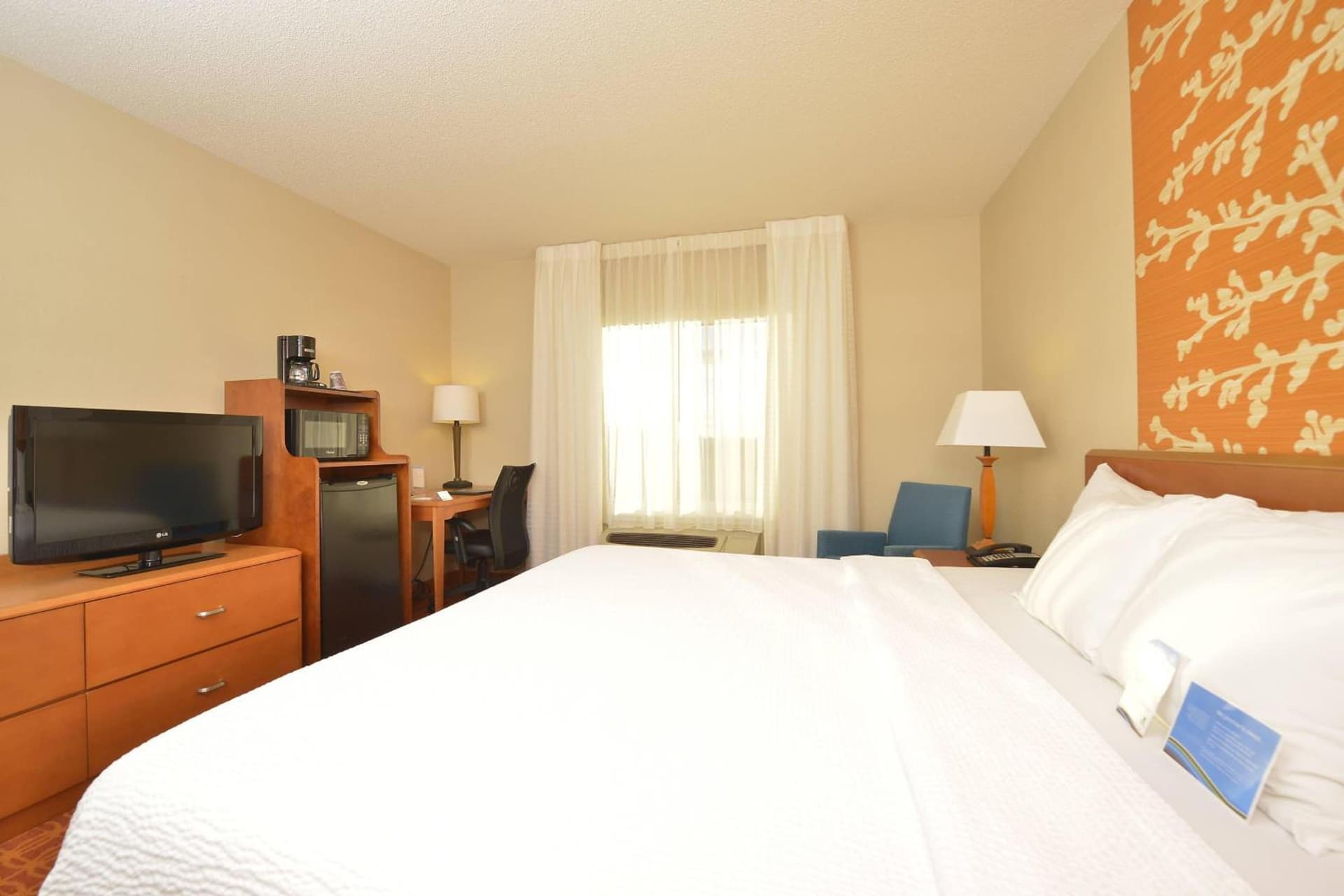 Fairfield Inn and Suites by Marriott Williamsport property views in Williamsport, PA — gallery photo 3
