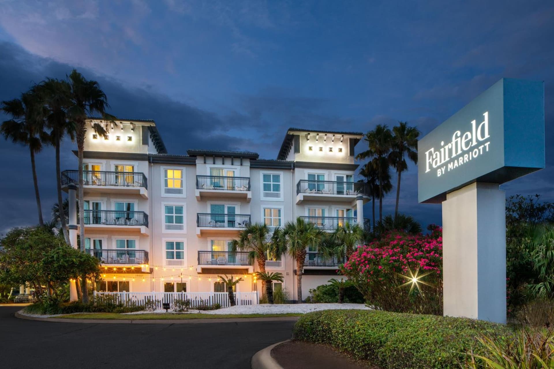 Fairfield Inn & Suites by Marriott Destin interior in Destin, FL — gallery photo 2