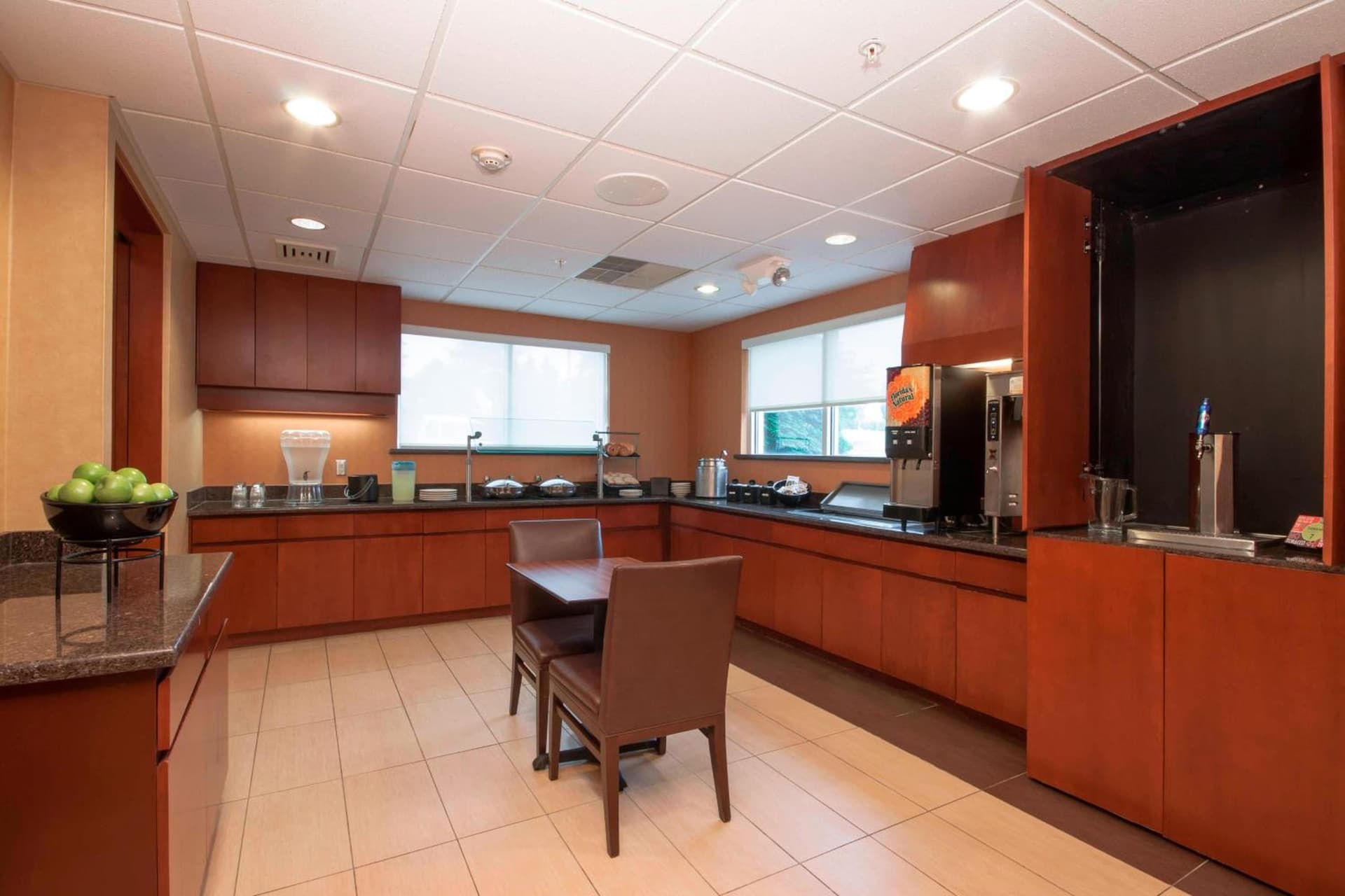 Residence Inn by Marriott Davenport gallery photo in Davenport, IA — image 9