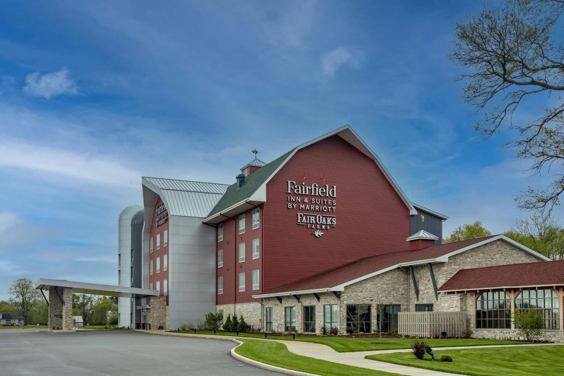 Fairfield Inn & Suites by Marriott Fair Oaks Farms property views in Fair Oaks, IN — gallery photo 3