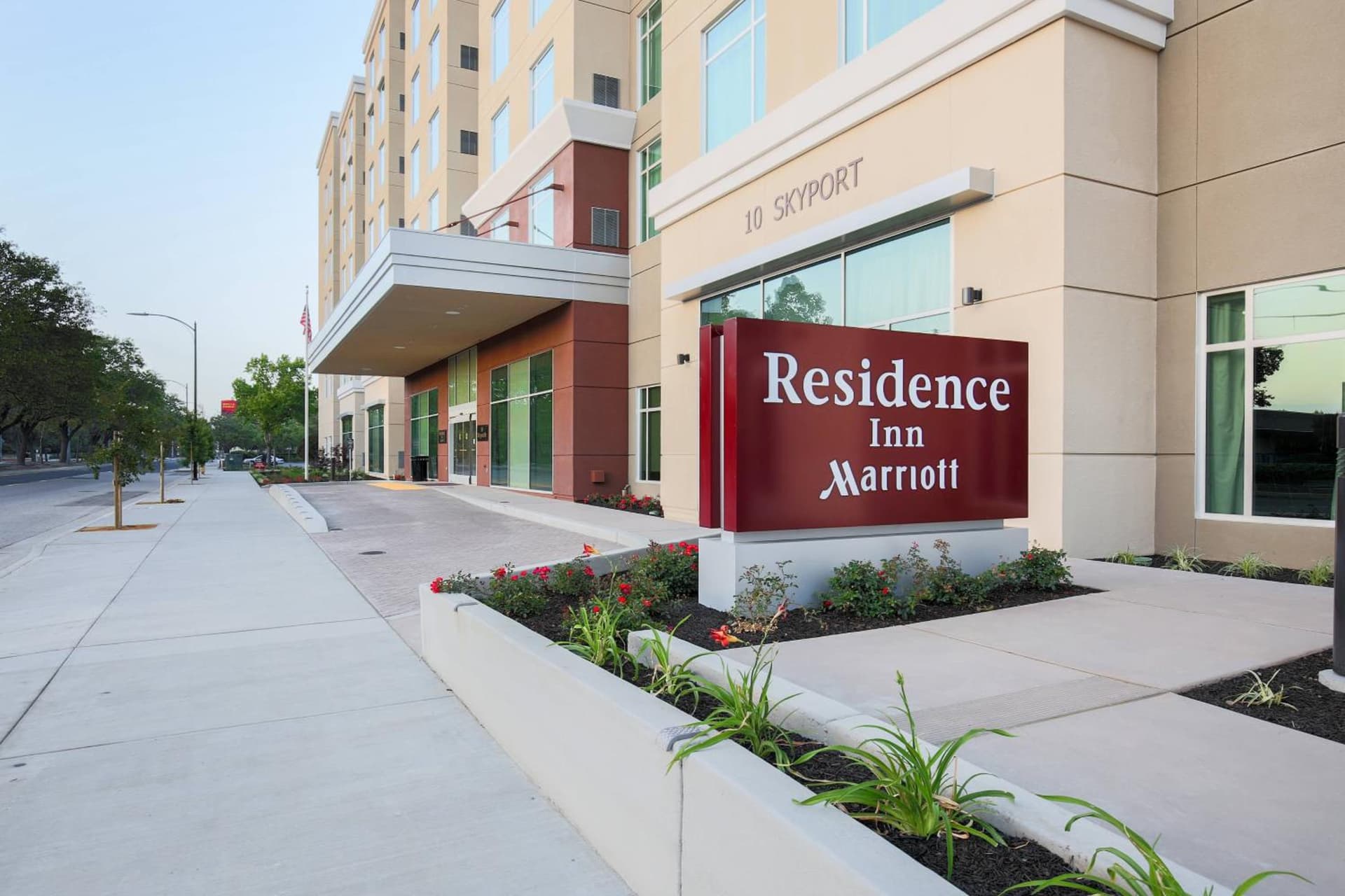 Residence Inn by Marriott San Jose Airport property views in San Jose, CA — gallery photo 3
