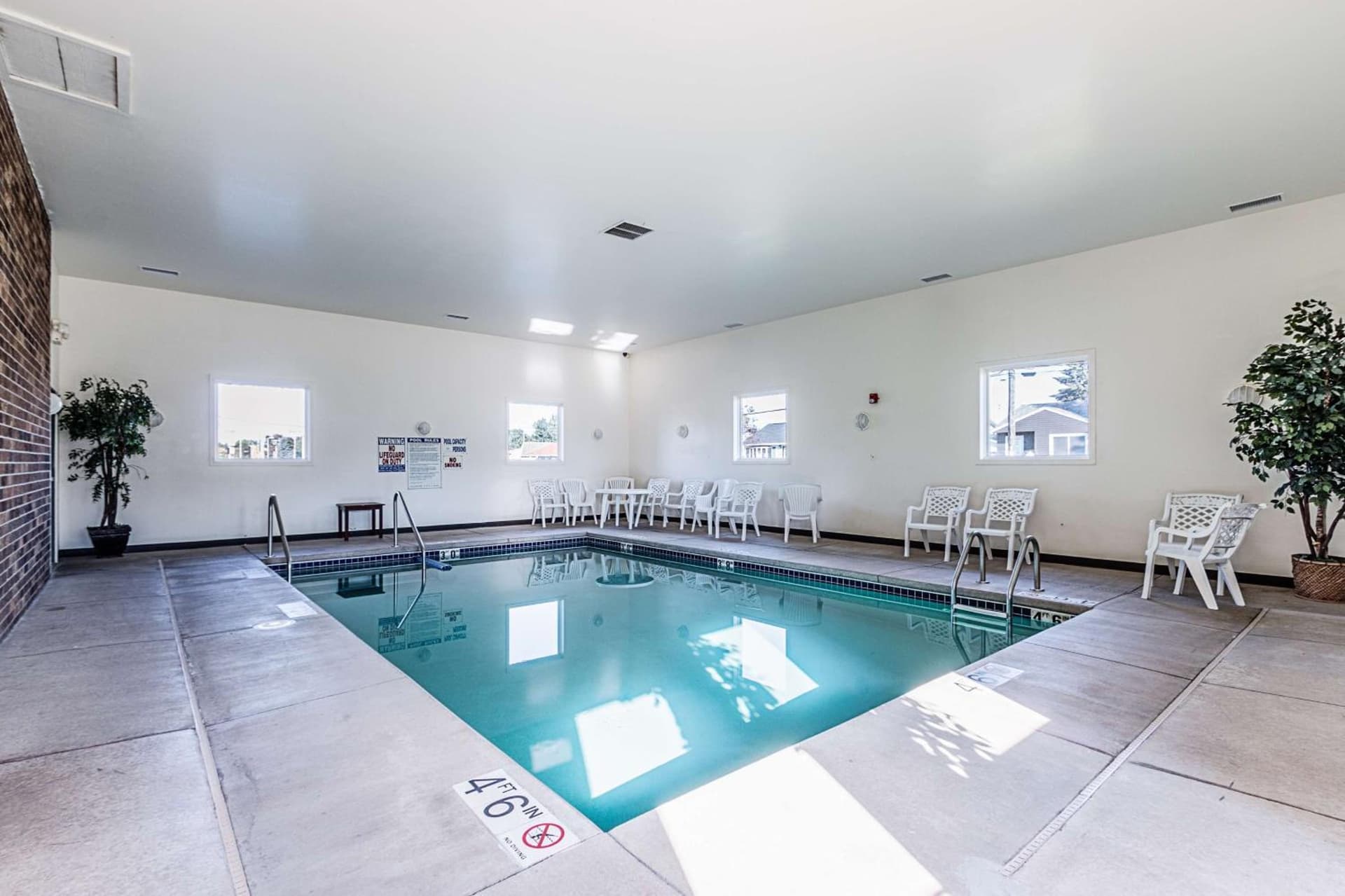 Motel 6-Wisconsin Rapids, WI interior in Wisconsin Rapids, WI — gallery photo 2