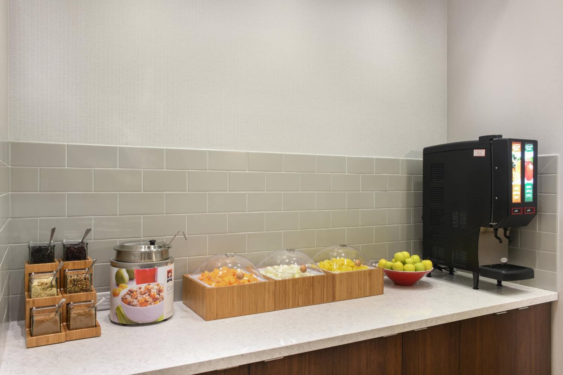 Fairfield by Marriott Inn & Suites Dayton Downtown property views in Dayton, OH — gallery photo 3