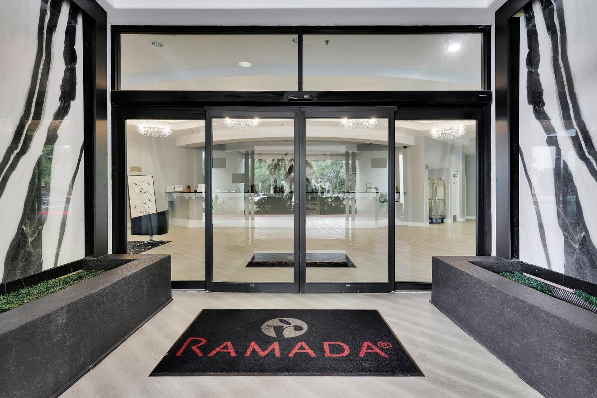 Ramada by Wyndham Jacksonville I-95 by Butler Blvd gallery photo in Jacksonville, FL — image 49