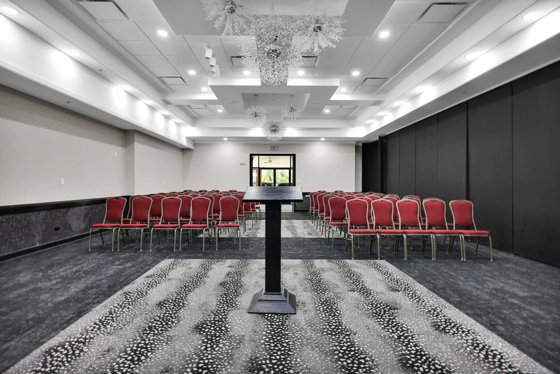 Ramada by Wyndham Jacksonville I-95 by Butler Blvd gallery photo in Jacksonville, FL — image 115