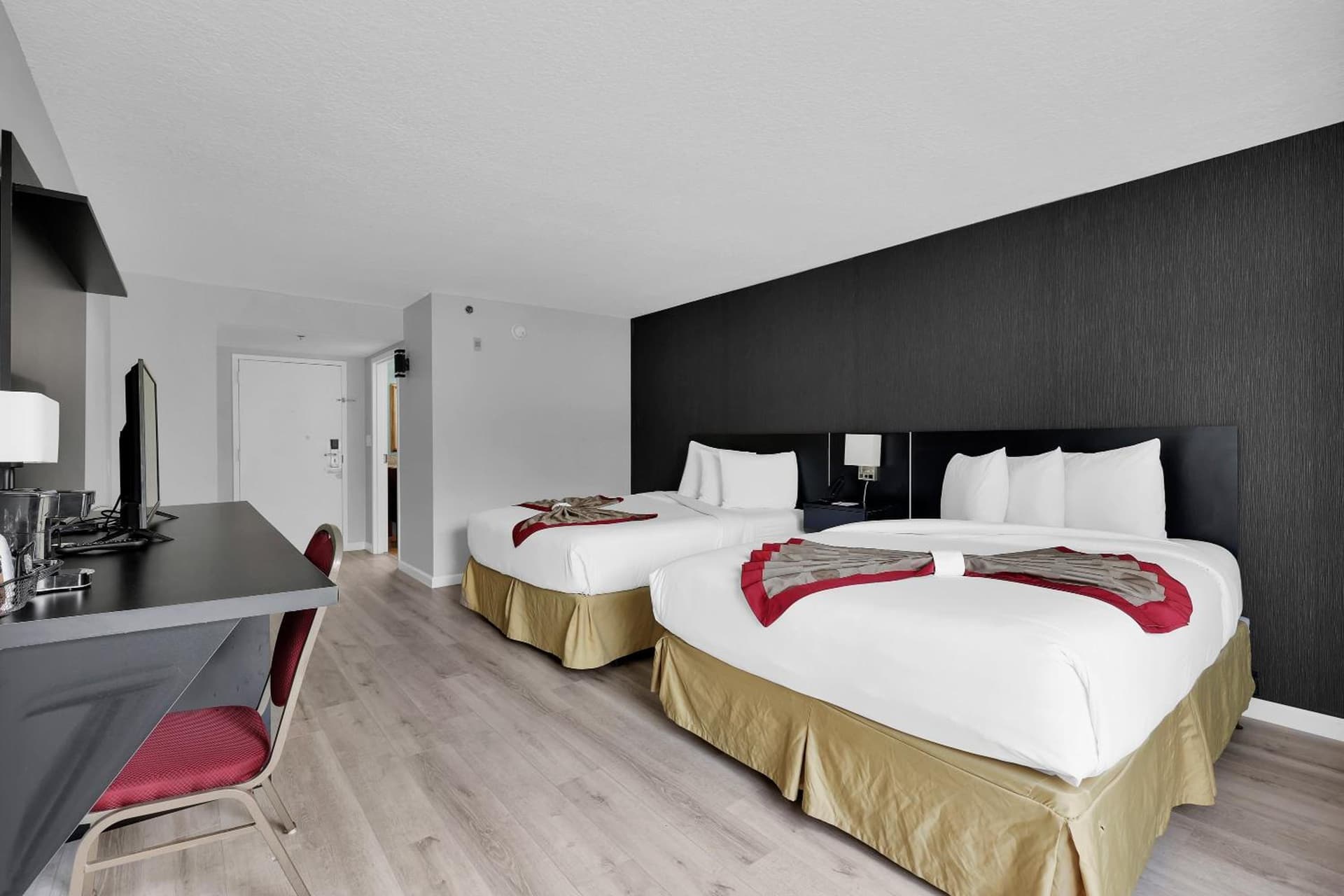 Ramada by Wyndham Jacksonville I-95 by Butler Blvd gallery photo in Jacksonville, FL — image 88