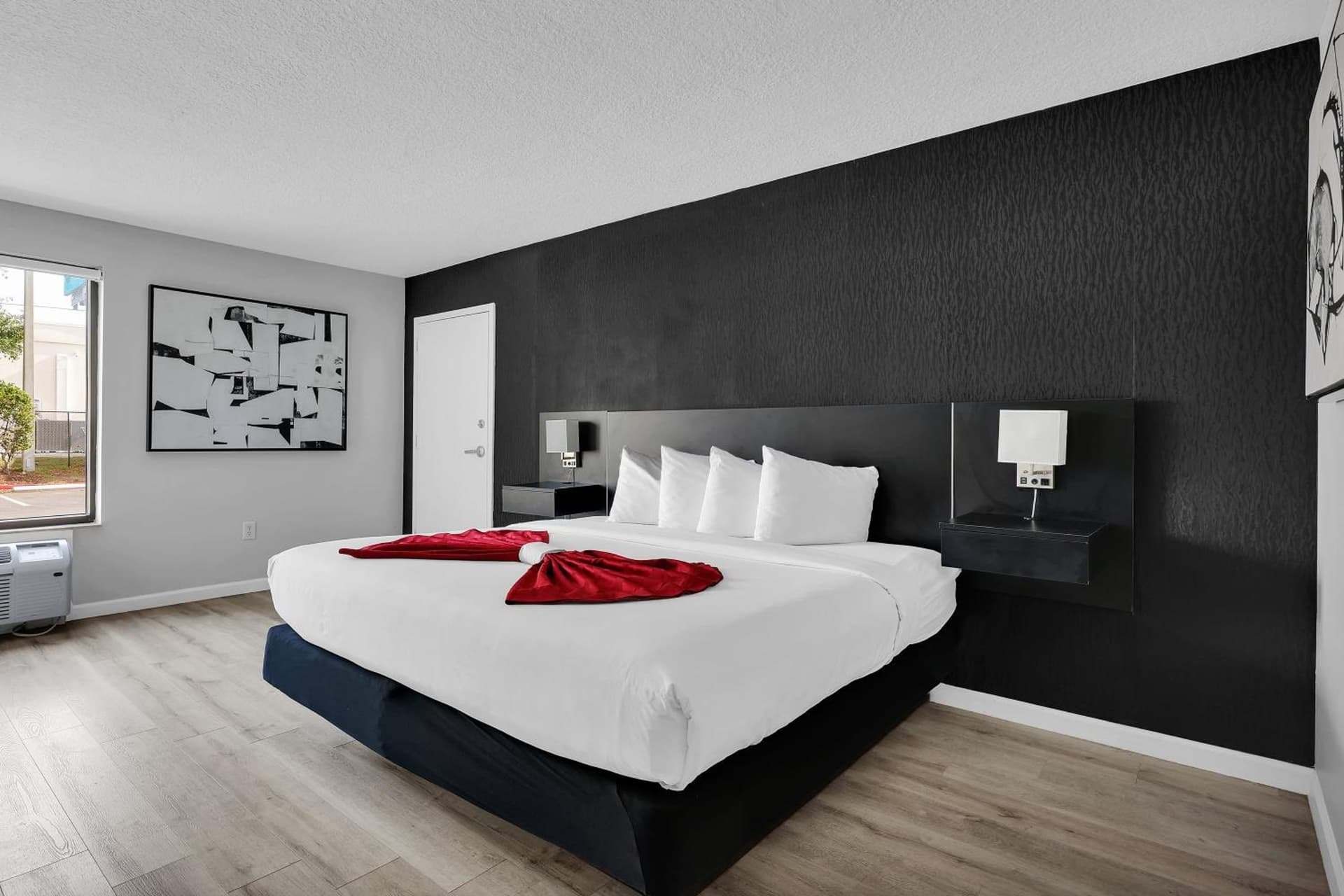 Ramada by Wyndham Jacksonville I-95 by Butler Blvd gallery photo in Jacksonville, FL — image 45