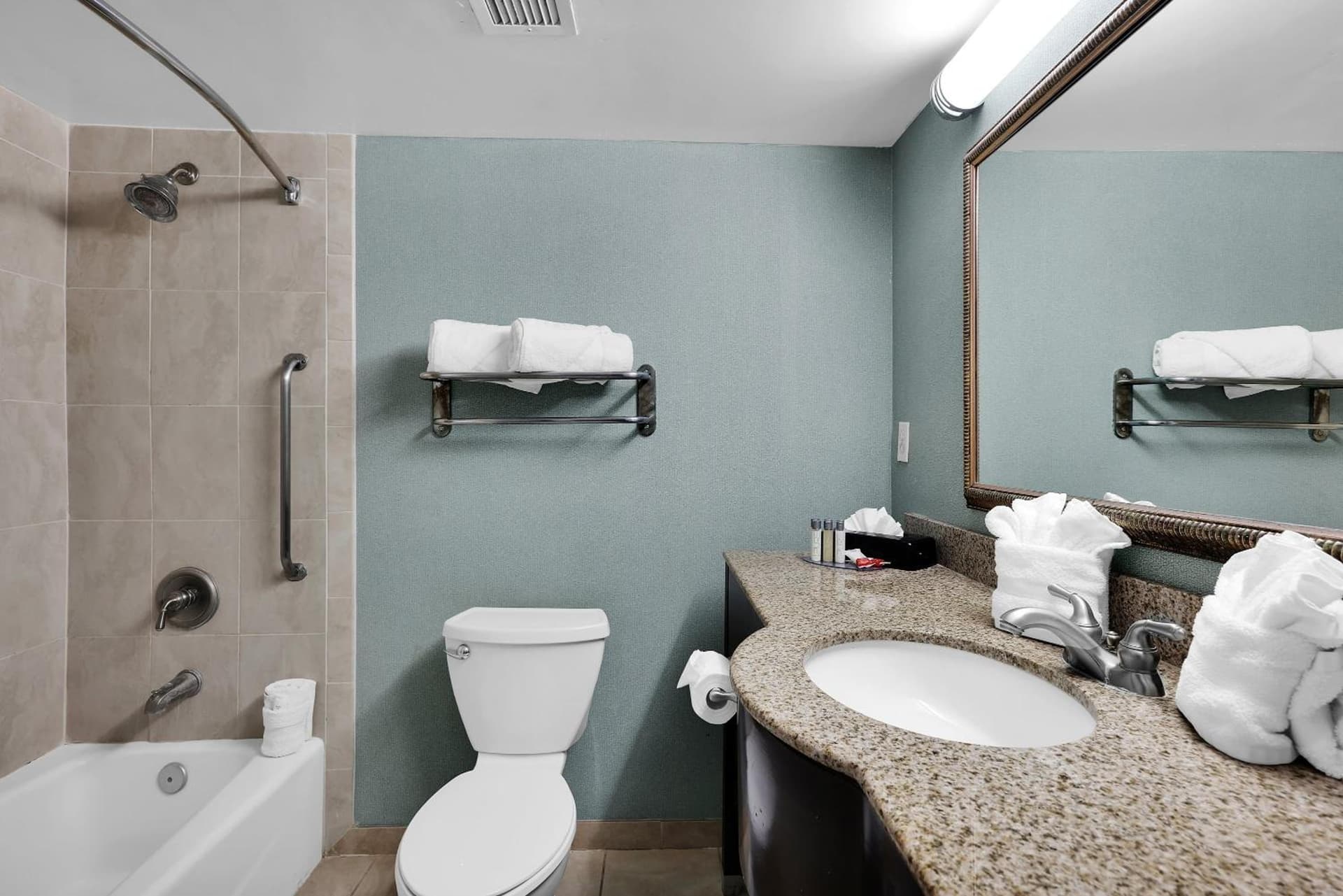 Ramada by Wyndham Jacksonville I-95 by Butler Blvd gallery photo in Jacksonville, FL — image 76