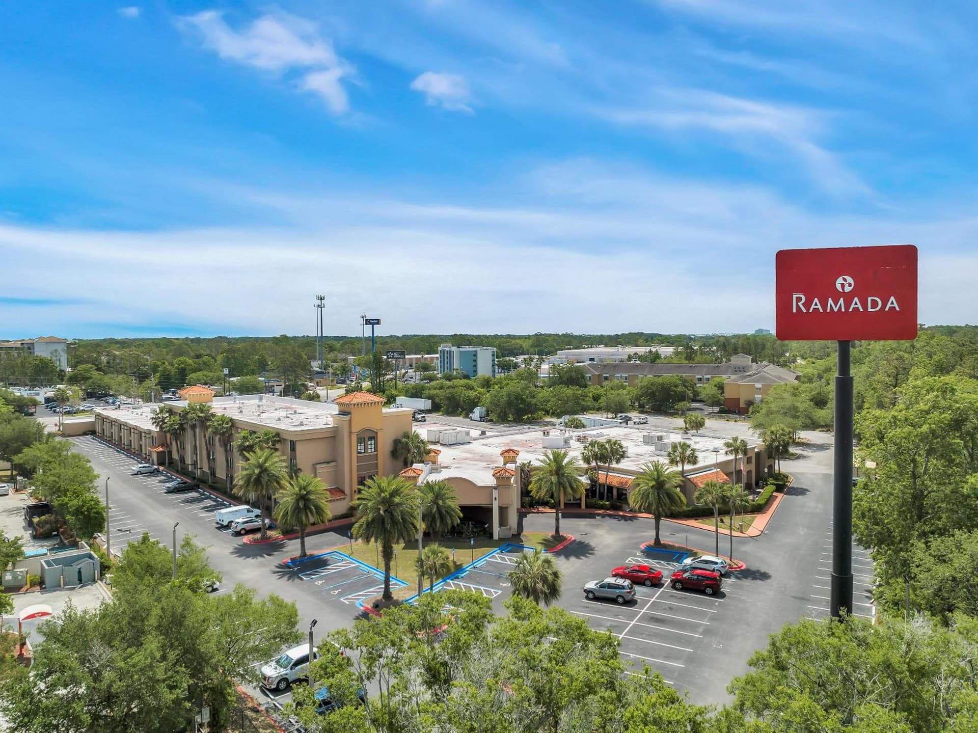 Ramada by Wyndham Jacksonville I-95 by Butler Blvd gallery photo in Jacksonville, FL — image 117