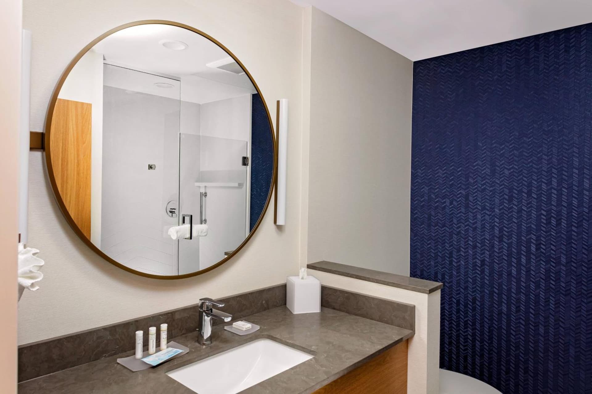 Fairfield by Marriott Port Clinton Waterfront gallery photo in Port Clinton, OH — image 14