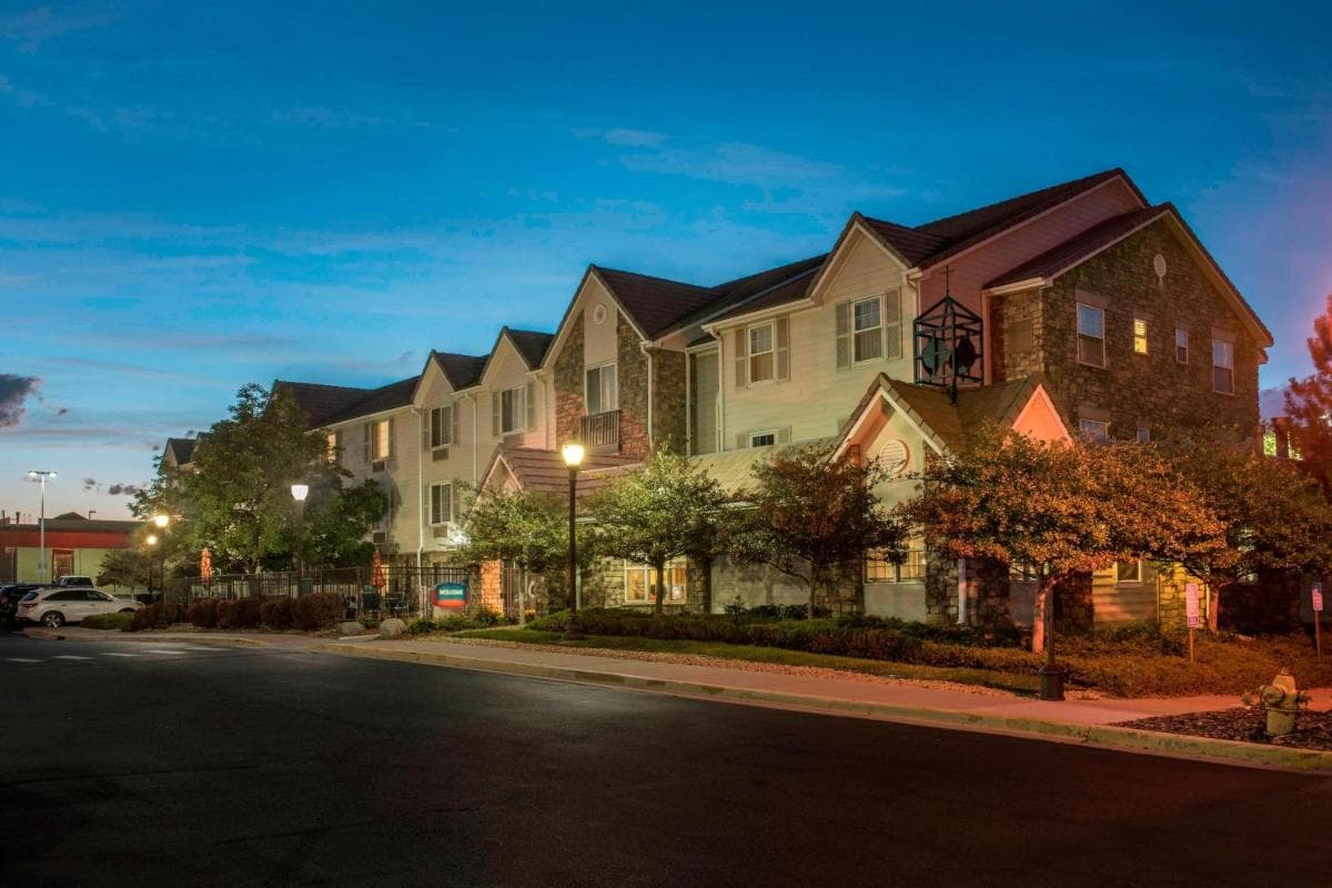 Suburban Studios Denver Tech Center featured exterior or lobby in Denver, CO — similar hotel