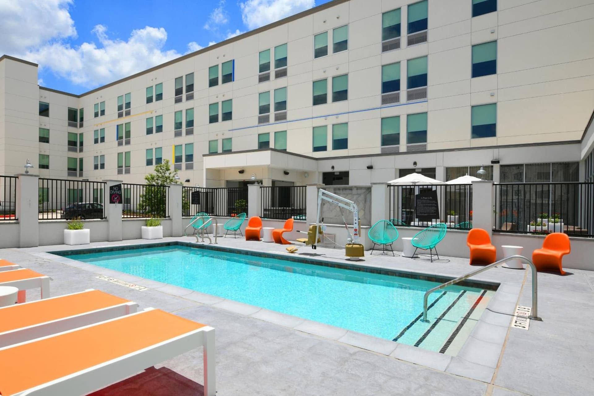 Aloft by Marriott Austin Round Rock gallery photo in Round Rock, TX — image 12