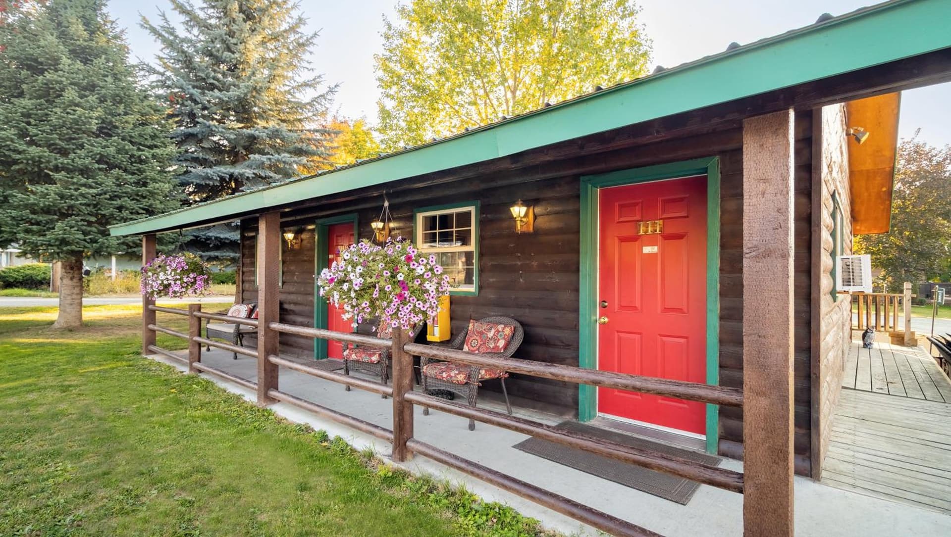 Dodge Peak Lodge property views in Bonners Ferry, ID — gallery photo 3