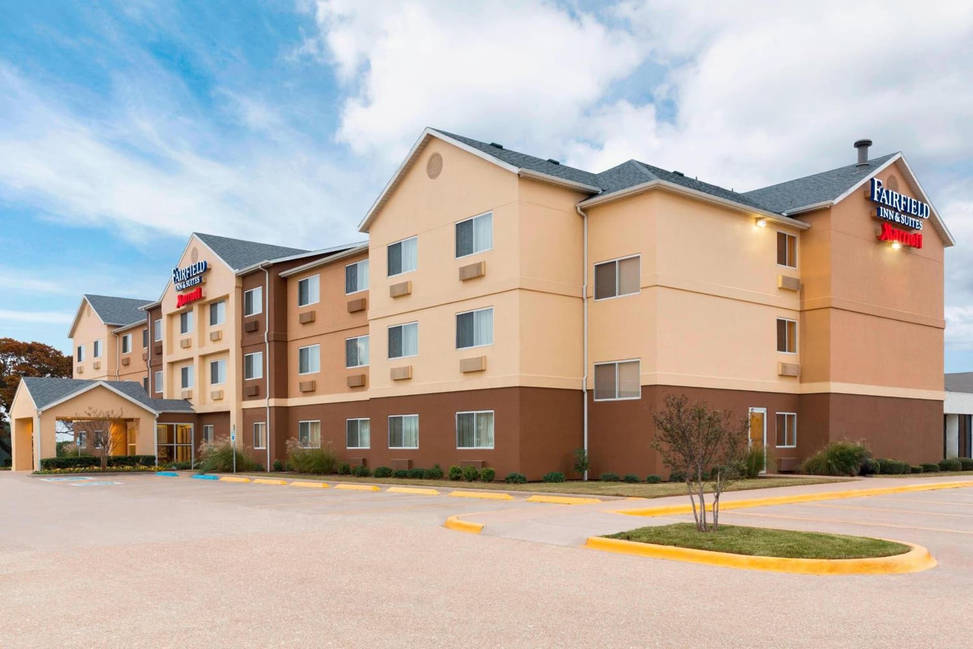 Fairfield Inn & Suites Waco South — hotel in Waco, Texas